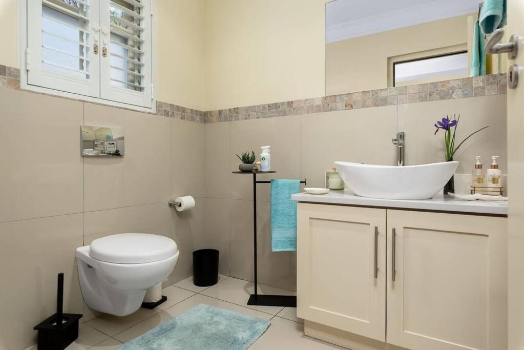 The Tram Home Stay Franschhoek Exterior photo