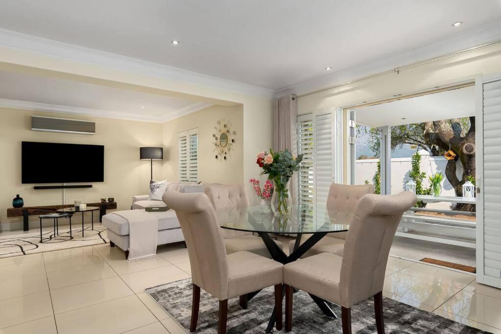 The Tram Home Stay Franschhoek Exterior photo