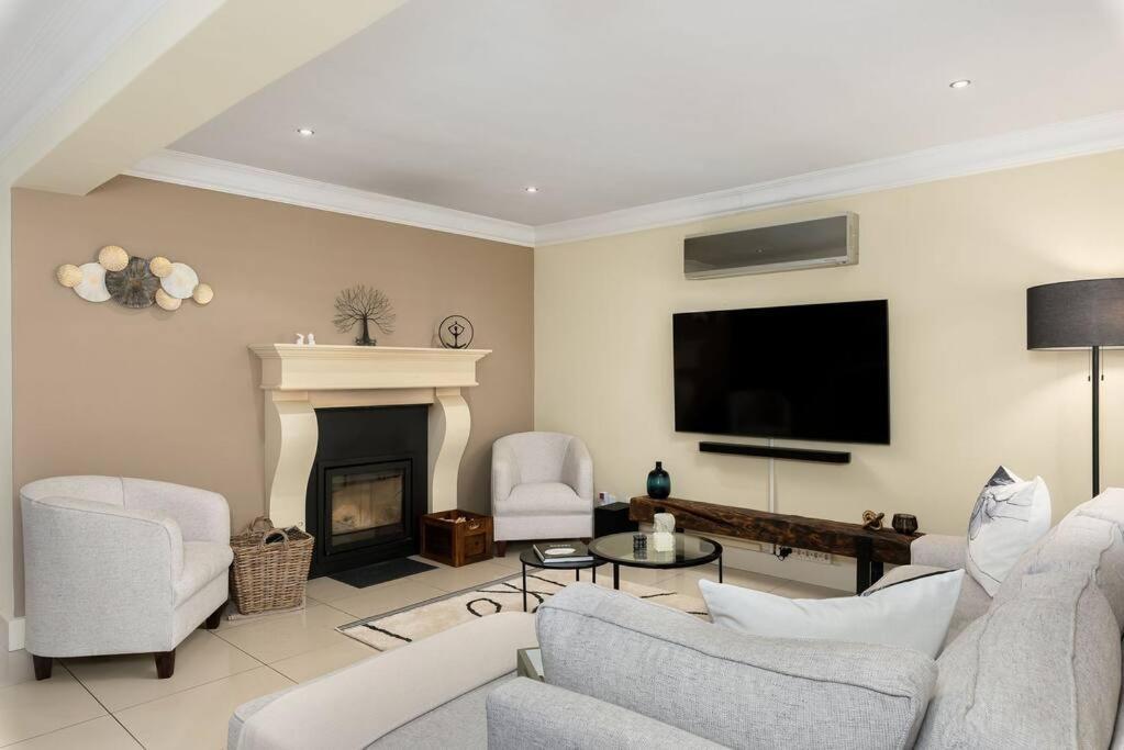 The Tram Home Stay Franschhoek Exterior photo